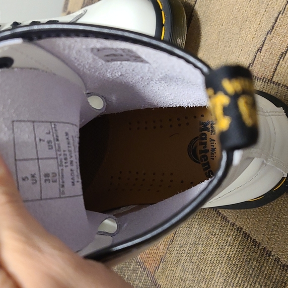 Dr. Martens boots - Picture 4 of 5